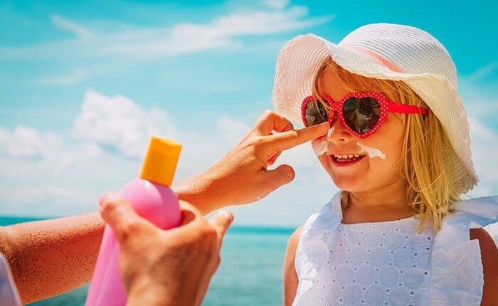 Its not Worth the Risk Use Sunscreen 700x430 1