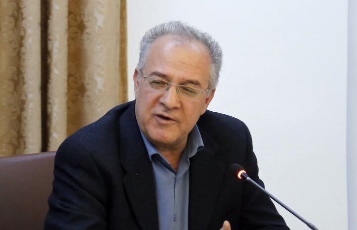 معاون اقتصادی استانداز