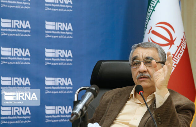 استاد سیاسی